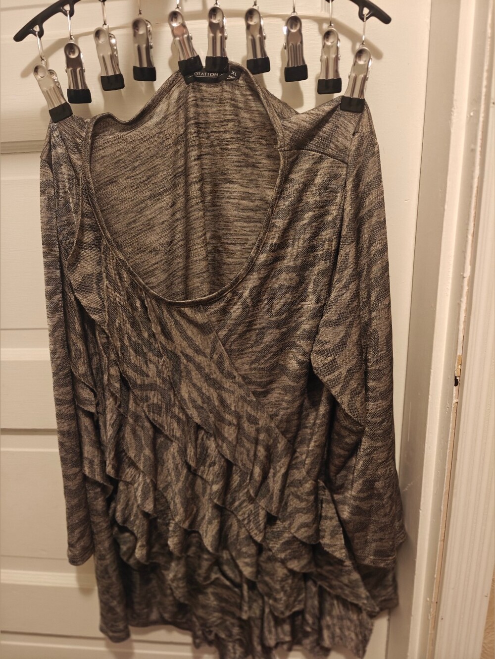 Notations Women's Gray Black Gray Animal Print Ruffle Scoop Neck Knit Top XL